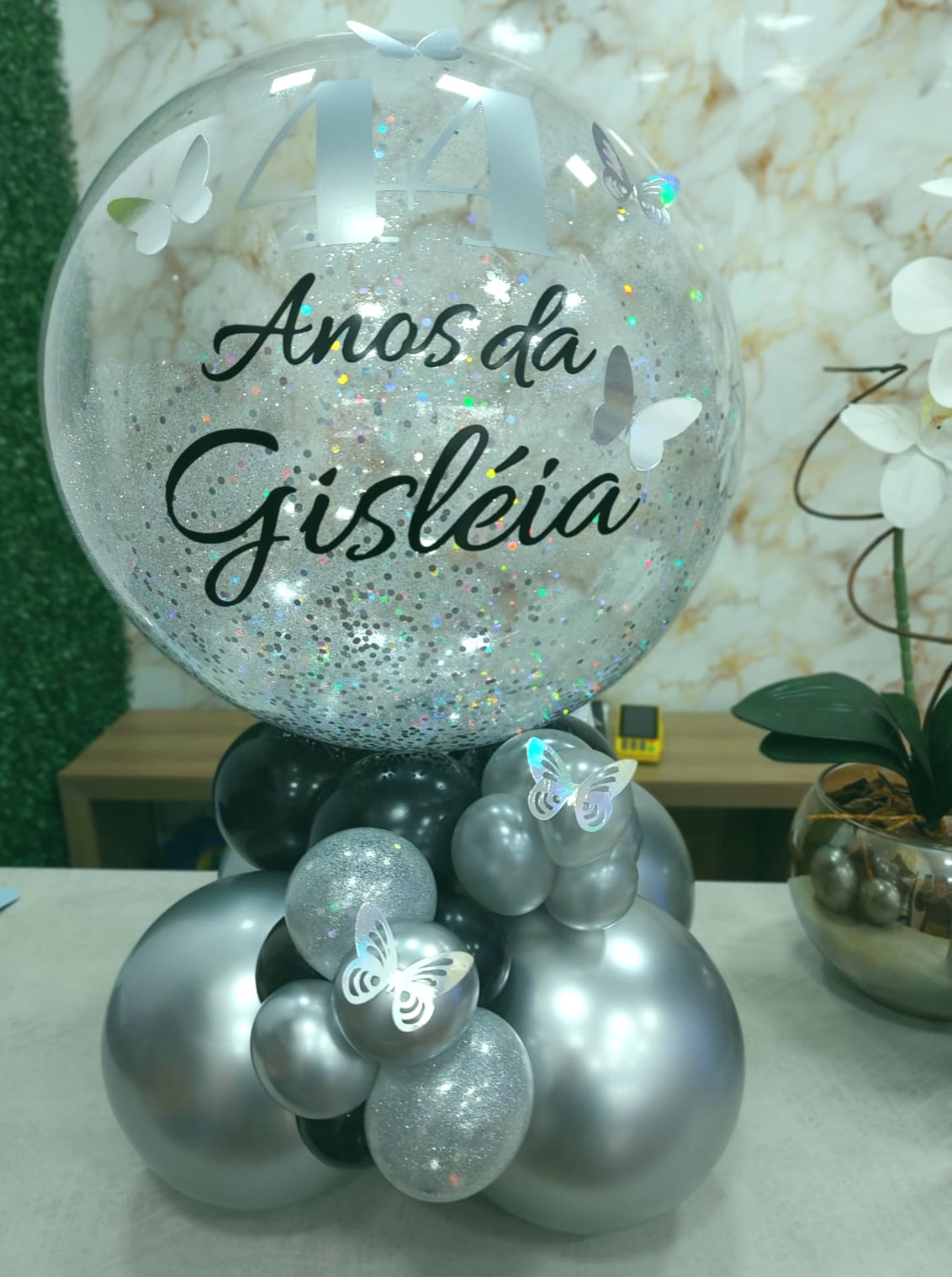 Arranjo de Mesa Gliterizado tons de preto e prata